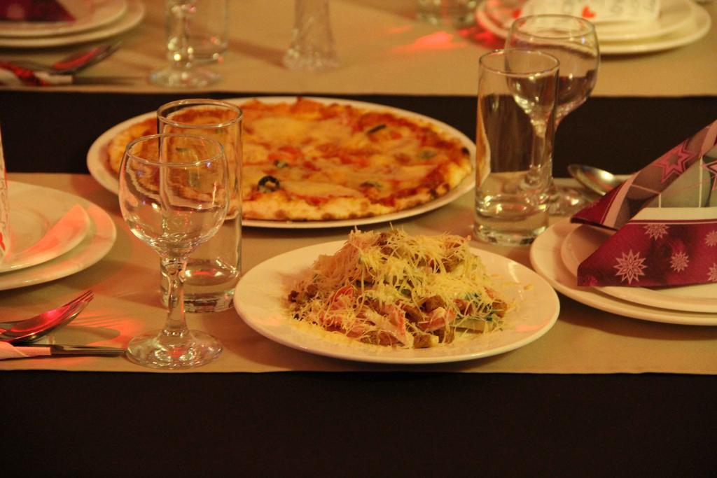 Astina Hotel Astana Luaran gambar