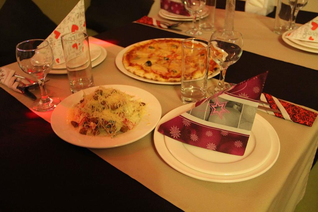 Astina Hotel Astana Luaran gambar